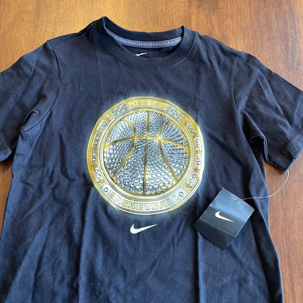 🏀Nike Basketball T shirt gold & diamonds design NWT